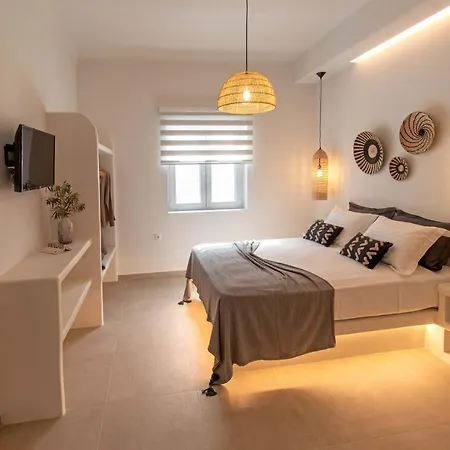Juliano Luxury Apartments, Port Of Naxos * Naxos City
