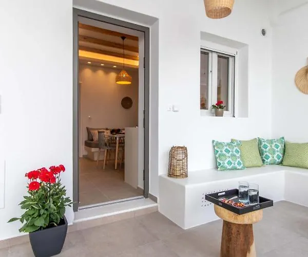 Juliano Luxury Apartments, Port Of Naxos * Naxos City