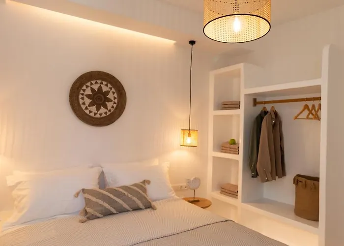 Juliano Luxury Apartments, Port Of Naxos * Naxos City